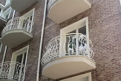 Балкон