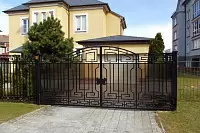 Берлинская 25