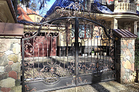 Маяковского 8