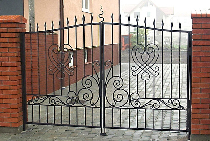 Бирюзовая 8